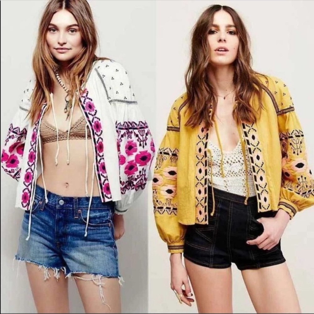 NWT ANTHRO/ RD & KOKO FROMY TIE WHITE EMBROIDERED TOP